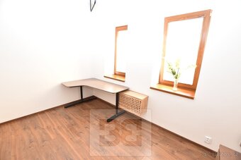 Pronájem zrekonstruovaného bytu 3+kk ve vynikající lokalitě - 11