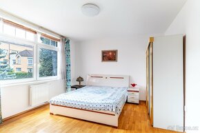 Prodej rodinné domy, 280 m2 - Praha 10 - Dolní Měcholupy - 11