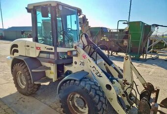KLOUBOVÝ NAKLADAČ TEREX TL 100 - 11