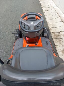 Prodám zahradní traktor Husqvarna CTH 173   17Hp Hydro - 11