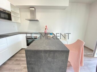 Pronájem bytu 1+kk, 35m² - Praha - Hostivař, ulice Bratislav - 11