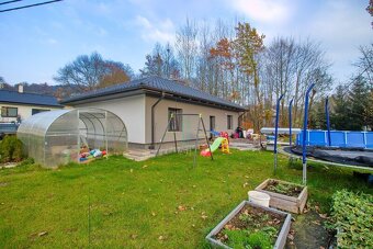 Prodej novostavby rodinného domu 90 m², pozemek 1140 m² Semi - 11