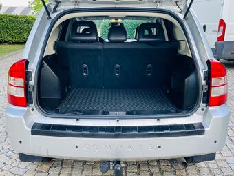 Jeep Compass 2.0D 4x4 MANUÁL SENZORY VÝHŘEV TAŽNÉ - 11