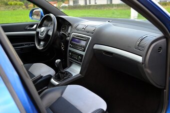 Škoda Octavia II 2.0 TDI 125kW RS kombi TOP STAV - 11