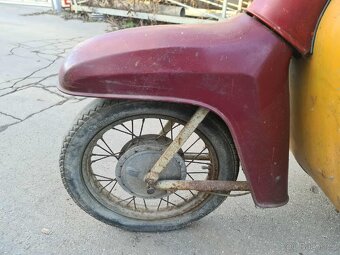 Tříkolka Manet - 11