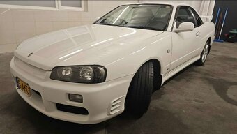 Nissan Skyline R34 - 11