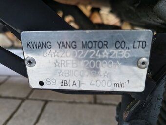 Kymco Downtown 300i - 11