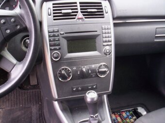Mercedes-Benz B180 i - 11