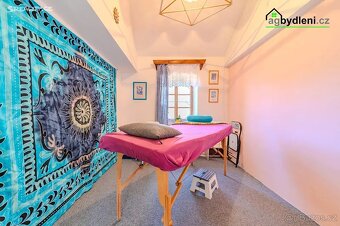 Nově zrekonstruované meditační centrum v lázeňské oblasti - 11