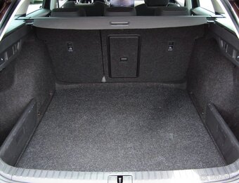 Škoda Octavia Scout 4x4 combi - 11
