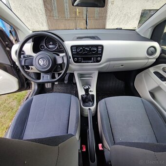 Volkswagen up 1.0 mpi benzín rok 2012 - 11