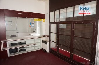 Prodej bytového domu s komerčními prostory a s garáží, Tepli - 11