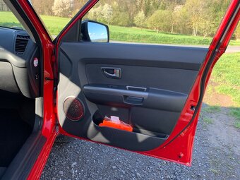 Kia Soul 1.6 CVVT 93kw - nadstandardní výbava - 11