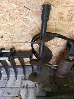 Minibagr BK1200AS Motor Kubota - 11