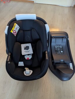 EasyWalker kočárek a Cybex autosedačka se základnou - 11