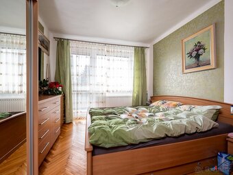 Prodej rodinného domu, 4+1, Stavbařů, Sezemice, ev.č. 00512 - 11