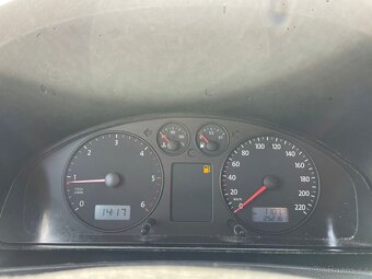 VW TRANSPORTER 1.9TDi L2H2 DPH - 11