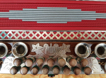 Krásná štýrská harmonika E-A-D-G s fakturou 94' a pouzdrem - 11