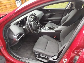 Jaguar XE 2.0D Performance - 11