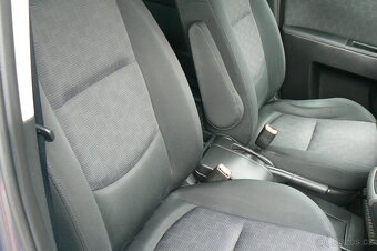 Mazda 5 1.8 Plyn -2008 -5 míst - 11