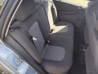 Škoda Fabia kombi 1.4i,50kw.R.V.11/2002.STK 2/2027 - 11