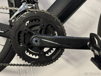 Silniční kolo TREK Domane LT7 s motorem FAZUA, převodníky Sh - 11