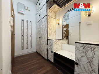 Prodej bytu 2+1, 77 m², Karlovy Vary, ul. Sokolovská - 11