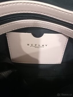 Dámská kabelka Replay - 11