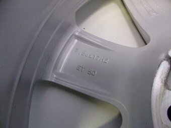 4x alu disky VW Touareg 7,5x17 ET50 5x130x71,5 - 11