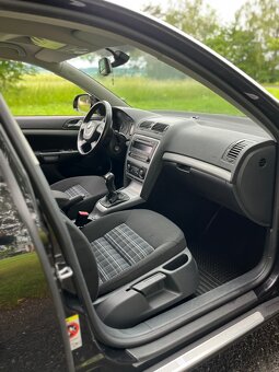 ŠKODA OCTAVIA 2 2.0 TDI, STYLE, SERVIS, ALU - 11