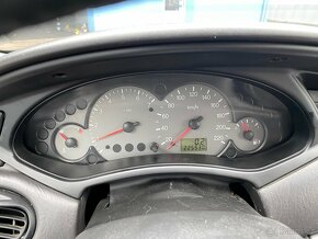 Ford Focus, benzin 1.6 Zetec 74kW rok 2001 - 11