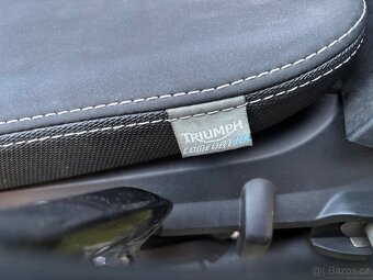 Triumph Tiger 800 xc 2013, kufry, příslušenství - 11