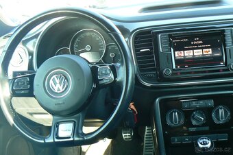 Volkswagen New Beetle 1.4TSi 2017 svítí kontrolky  moturu - 11