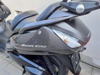 Honda Silverwing 400, 2008, po TK, slušný stav - 11