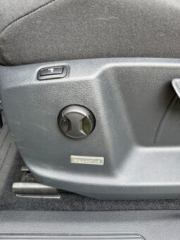 Volkswagen Touran 2.0 TDI 110 kW Highline DSG - 11