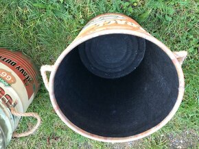 Souprava taburetů a sudu k posezení - 11