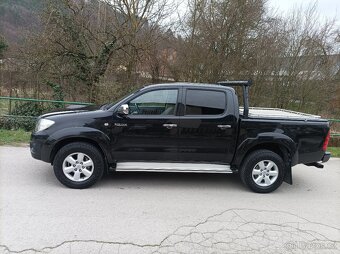 Toyota Hilux 3.0 - 11