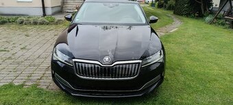Skoda Superb Combi iV 1.4 TSI hybrid rok výroby 2022 - 11