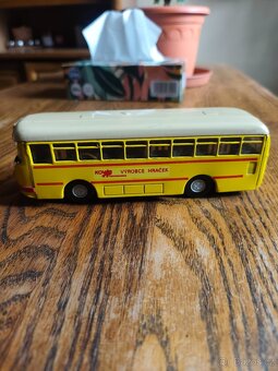 Plechová autička - 11