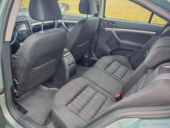 Škoda Octavia II 1.6 TDI, Elegance - 11