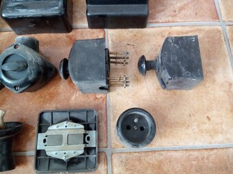 Bakelitová elektroinstalace - 11