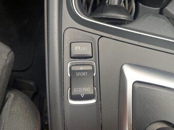 BMW F30 320i xDrive Sport Line, Automat - 11