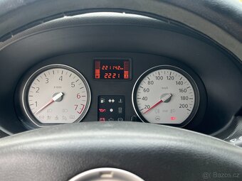 Dacia Logan MCV 1.6 - 11