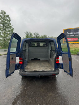 Volkswagen Transporter T5 6 míst, tažné - 11