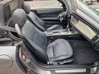 BMW Z4 CABRIO,2.5i,141KW,LPG,AUTOMAT,XENON,KŮŽE,DVĚ STŘECHY - 11