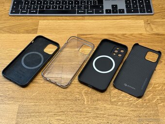iPhone 12 Pro 128GB Space grey, perfektní stav - 11