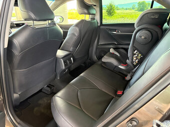 Toyota Camry - 11