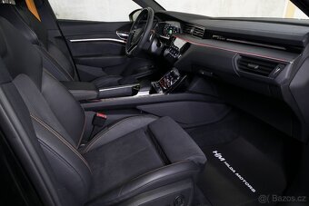 Audi e-tron 55 300kW S-line Black Edition B&O Matrix ACC - 11