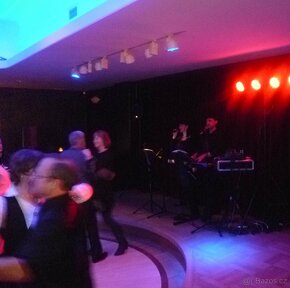 ŽIVÁ HUDBA NA OSLAVY, SVATBY, PLESY + DJ - ZLÍNSKO - 11