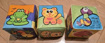 Chrastítko Fisher-Price, měkké kostky, knížka do vody - 11